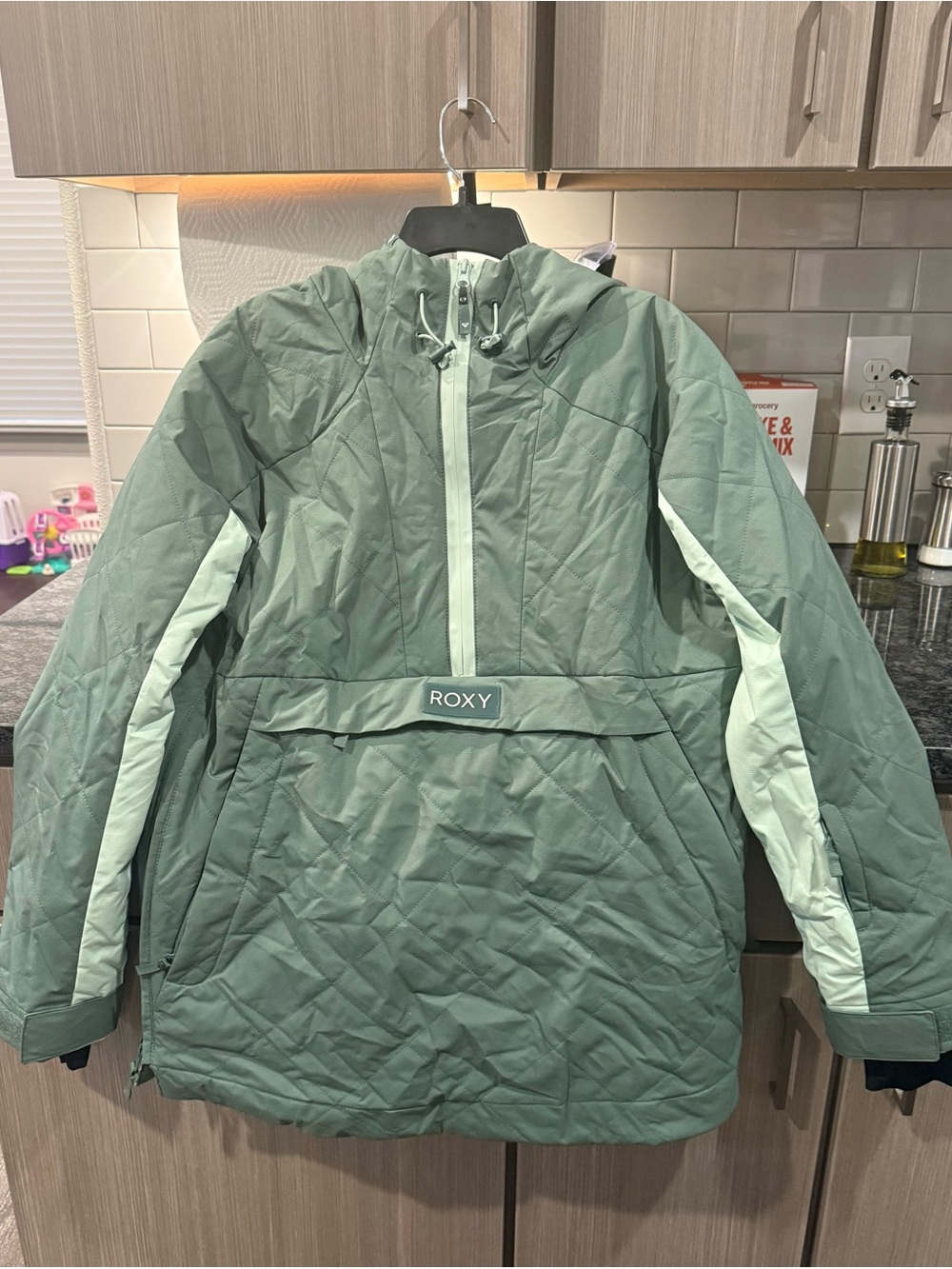 Roxy Sage Green Quilted Hooded Ski Jacket with Mint Accents